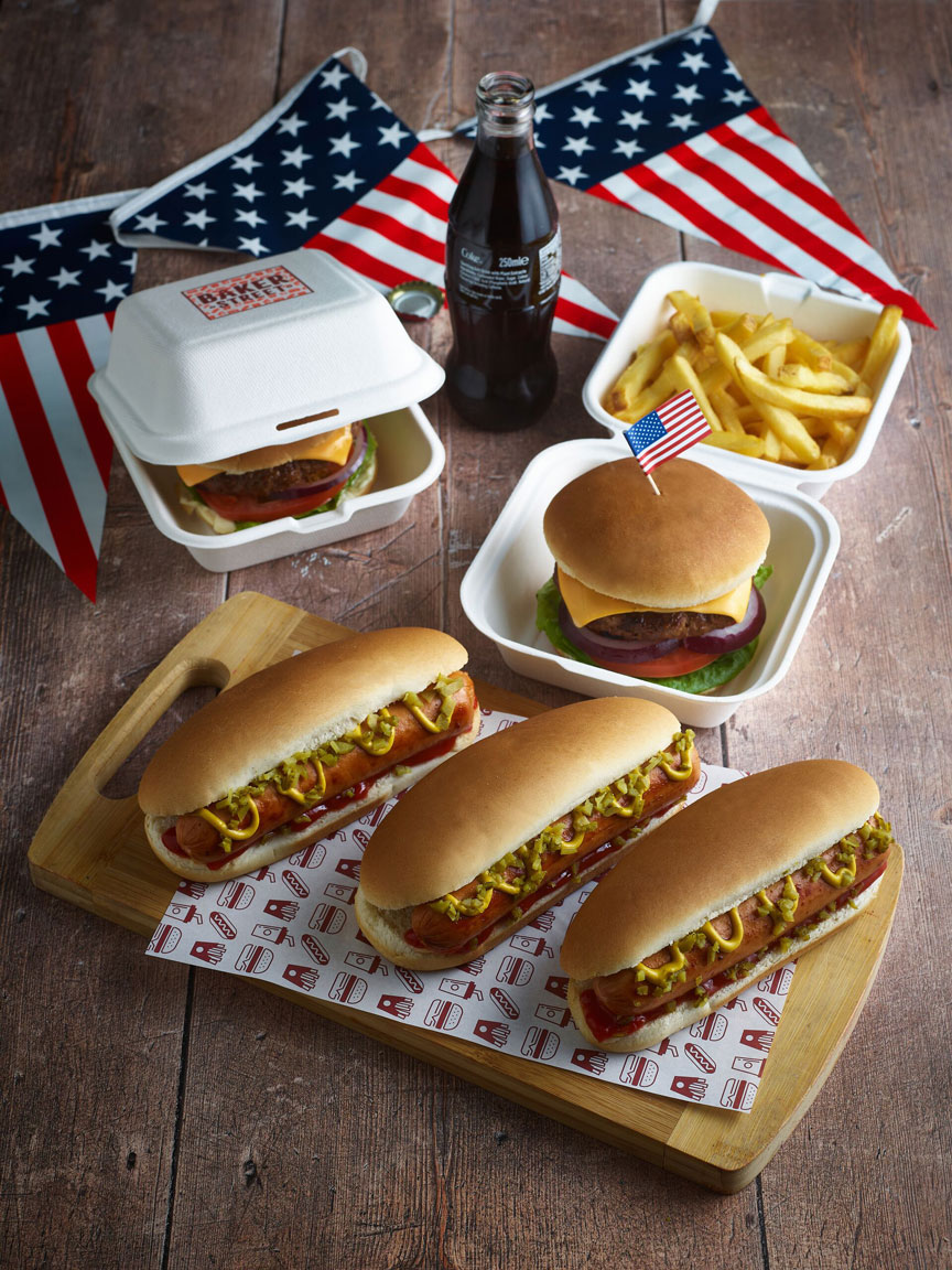 Baker Street Big Night In USA - Hot Dog & Burger Platter